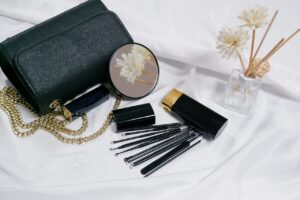 クリニックレベルの化粧品の成分解析はどのように行うべきか？