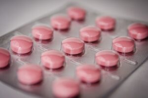 クリニック処方の美容液販売品はどこで手に入る？