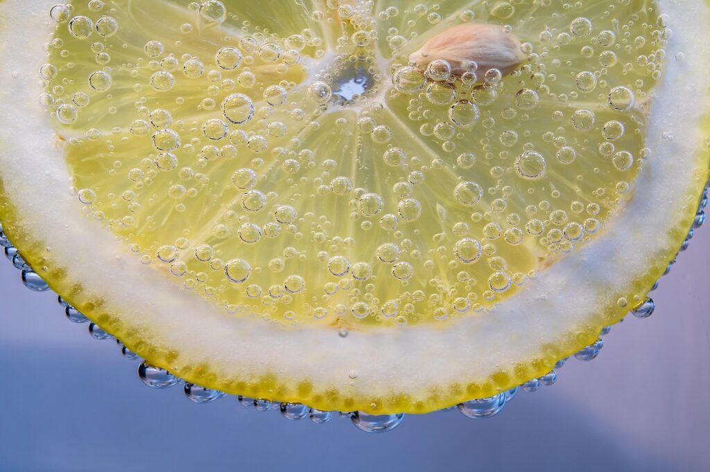 ビタミン不足が肌荒れの原因になるのは本当ですか？