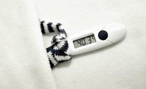 フェイスライン改善のための自宅ケア方法は？