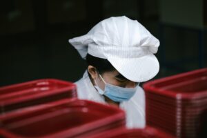 マスクニキビを自宅で即効ケアする方法は？